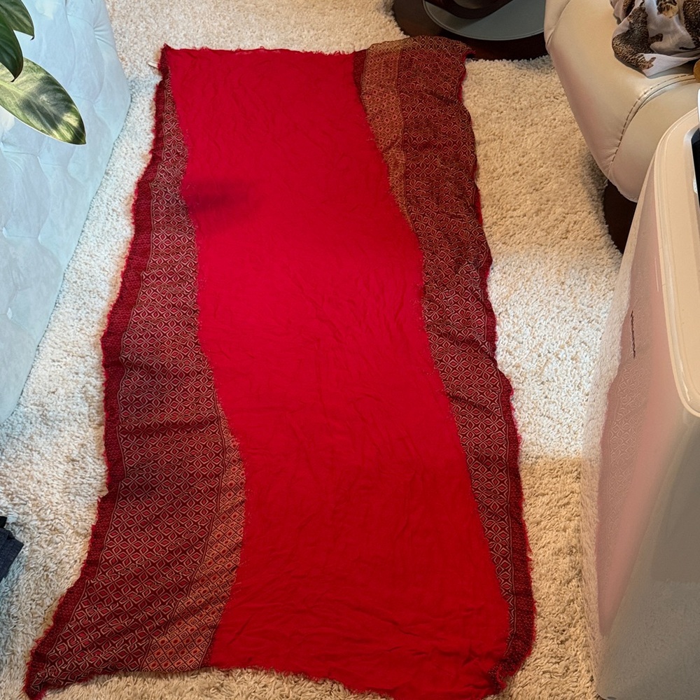 Red cream Brown Patterned Scarf 29”x60” polyester viscose scarf